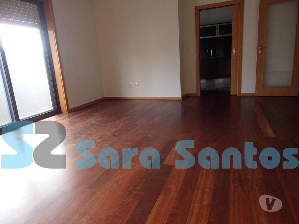 Imóveis para alugar Porto - Fotos para T2 Luxo C 2 Lugares de Garagem e Arrumo Próximo H. S. João-Porto