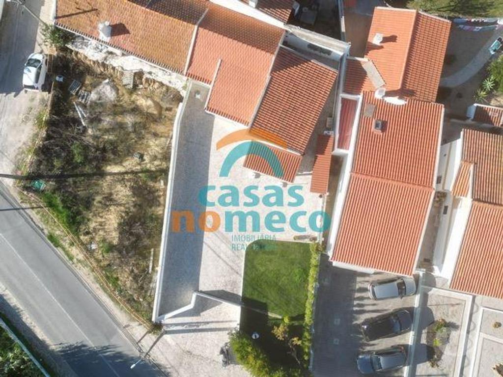 Apartamentos a venda Sesimbra - Fotos para Casa de campo com 3 assoalhadas, ótimo logradouro. (0000003303)