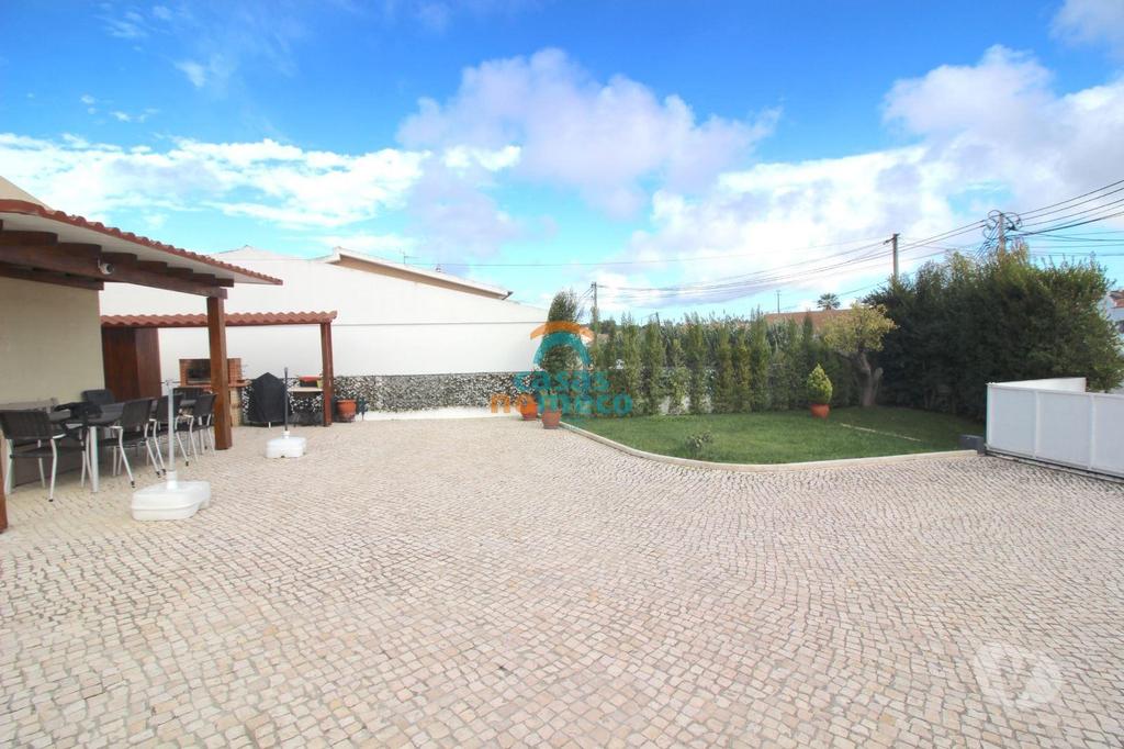 Apartamentos a venda Sesimbra - Fotos para Casa de campo com 3 assoalhadas, ótimo logradouro. (0000003303)