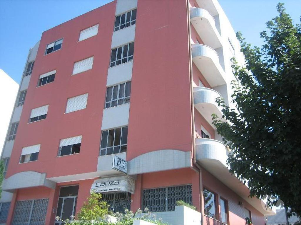 Imóveis para alugar Maia - Fotos para T2, PARA ARRENDAMENTO, NOGUEIRA DA MAIA, COM VARANDA