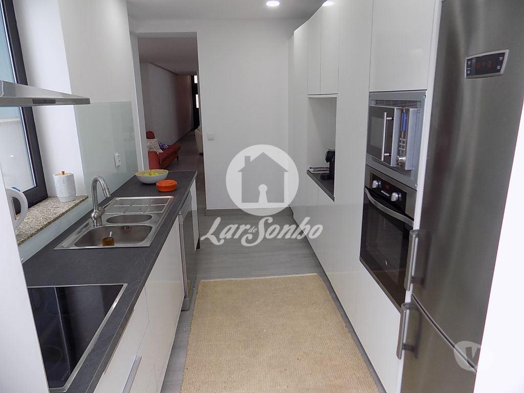 Apartamentos a venda Póvoa de Varzim - Fotos para Moradia em banda, como nova, para venda, Póvoa de Varzim - Póvoa