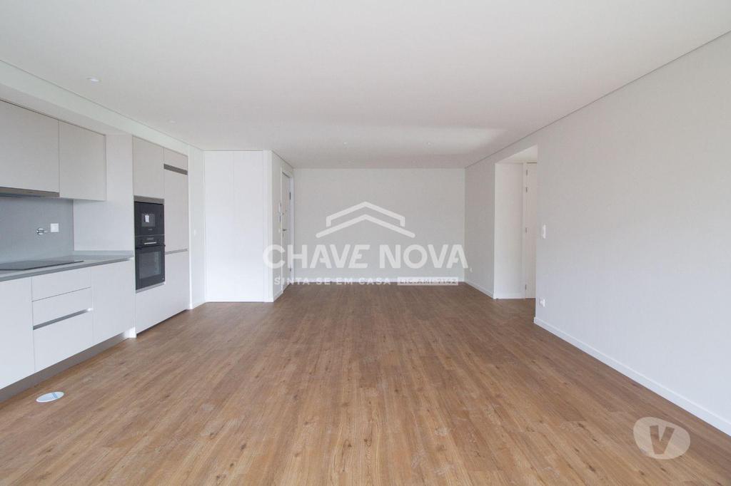 Apartamentos a venda Vila Nova de Gaia - Fotos para Vila-nova-de-gaia-T3 no edifício Lavadores Loungue (AR 04583)
