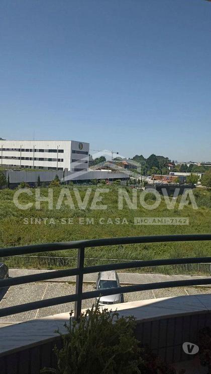 Casas para vender - Fotos para T2 junto ao Mercadona Oliveira do Douro (OD 02448)
