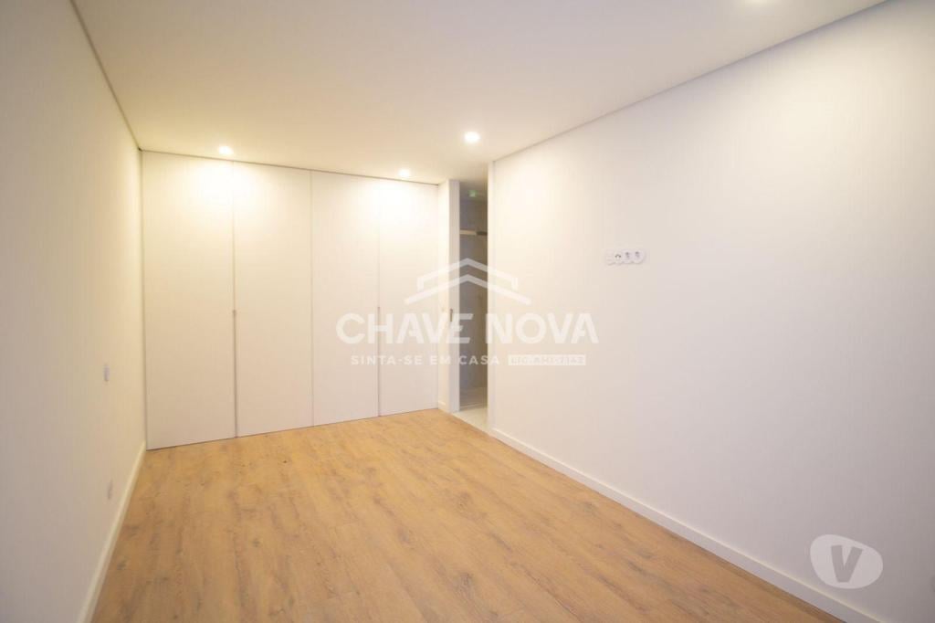 Apartamentos a venda Braga - Fotos para Braga-Apartamento T2 NOVO - Braga (BRG 00019)