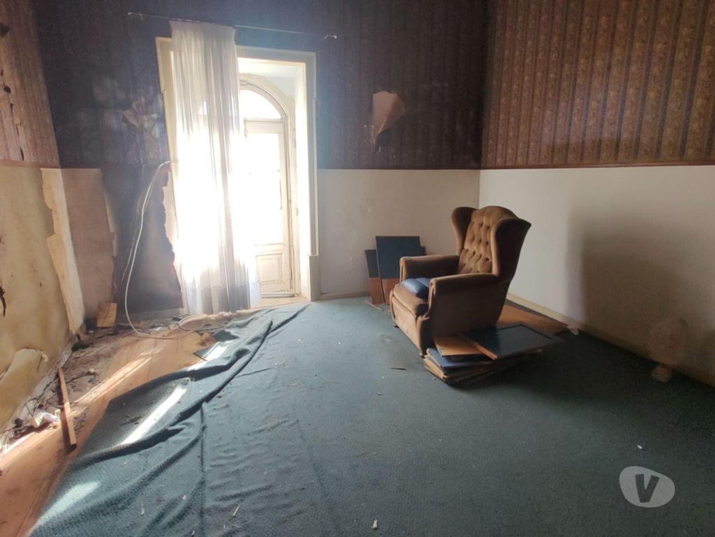 Comprar Loja Albufeira - Fotos para Antigo Consultório Médico no Centro Histórico de Albufeira