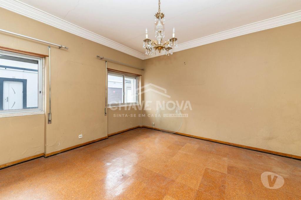 Apartamentos a venda Seixal - Fotos para Apartamento T1 no rés-do-chão, com quintal, disponível para