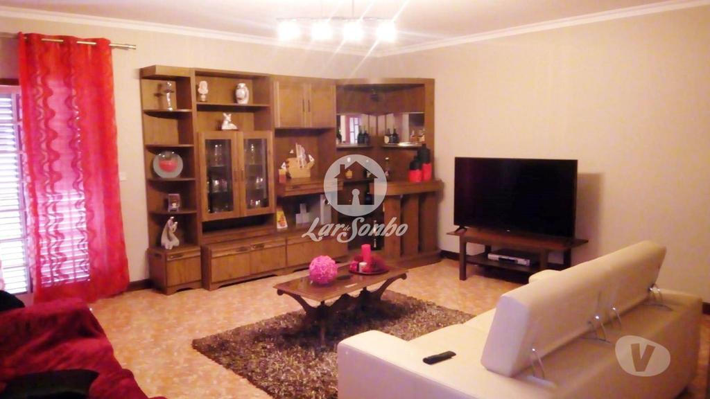 Apartamentos a venda Guimarães - Fotos para Moradia T3 c Restaurante no r chão, em Lordelo, Guimarães!