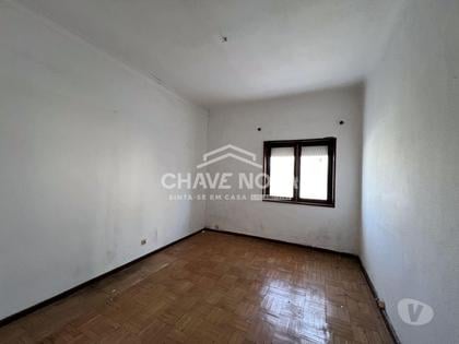 Venda Sala Comercial - Fotos para Prédio Habitacional para recuperar com projeto de arquitetura...
