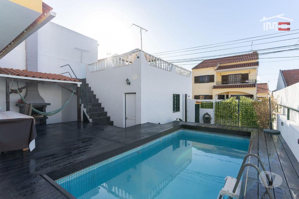 Apartamentos a venda Montijo - Fotos para Fantástica Moradia T5 c 2 Pisos, Garagem, Piscina, Barbecue,