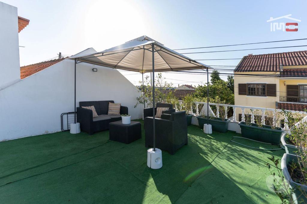 Apartamentos a venda Montijo - Fotos para Fantástica Moradia T5 c 2 Pisos, Garagem, Piscina, Barbecue,