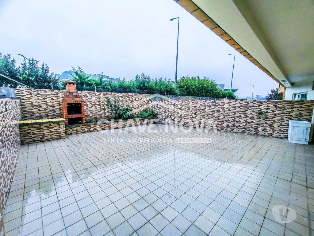 Apartamentos a venda Vila Nova de Gaia - Fotos para Apartamento T2 em RC Elevado, com Terraço 72m2, situado em São