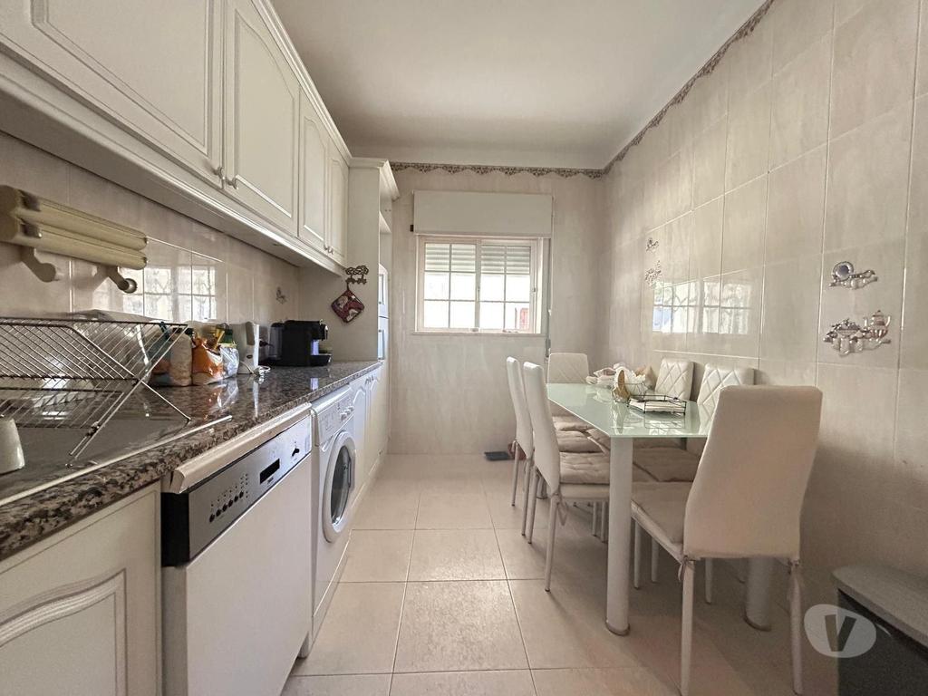 Imóveis para alugar Portimão - Fotos para Arrendamento Anual T2 em Portimão