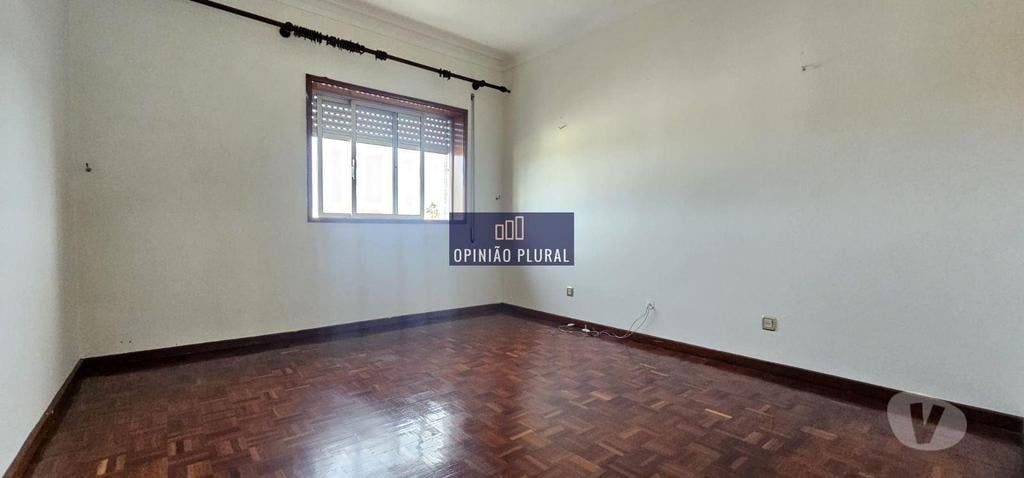 Apartamentos a venda Vila Nova de Gaia - Fotos para Moradia Tipologia T4 Independente Três Frentes em Vilar de