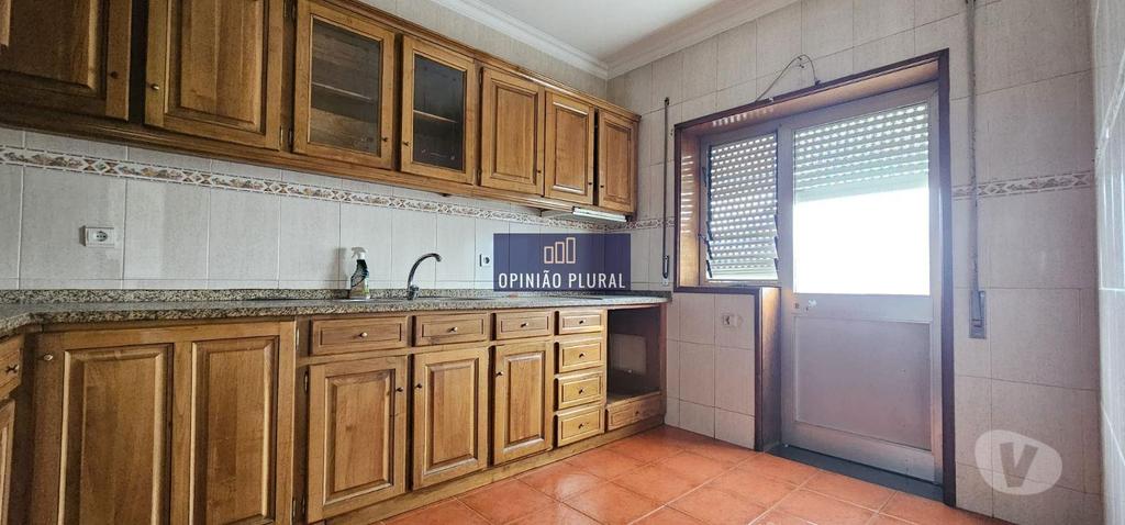 Apartamentos a venda Vila Nova de Gaia - Fotos para Moradia Tipologia T4 Independente Três Frentes em Vilar de