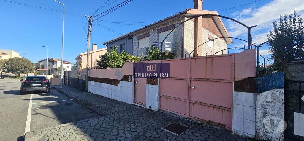 Apartamentos a venda Vila Nova de Gaia - Fotos para Moradia Tipologia T4 Independente Três Frentes em Vilar de