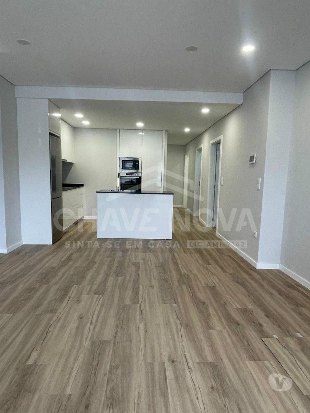 Apartamentos a venda Porto - Fotos para Apartamento T2 à venda na rua do Lindo Vale ( à Praça Marquês