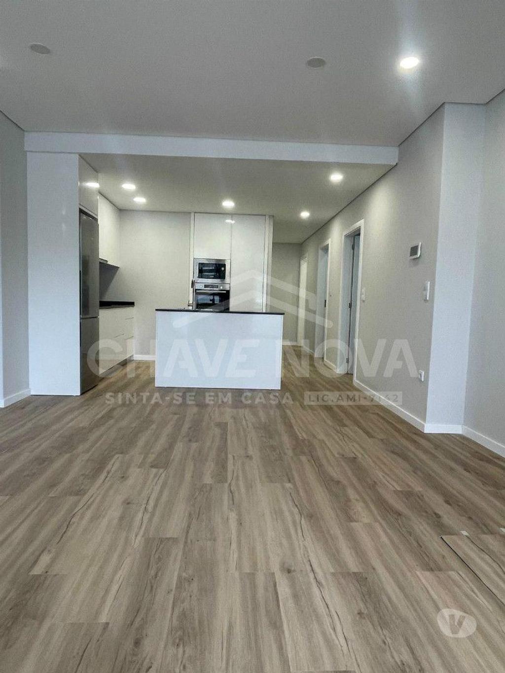 Apartamentos a venda Porto - Fotos para Apartamento T2 à venda na rua do Lindo Vale ( à Praça Marquês