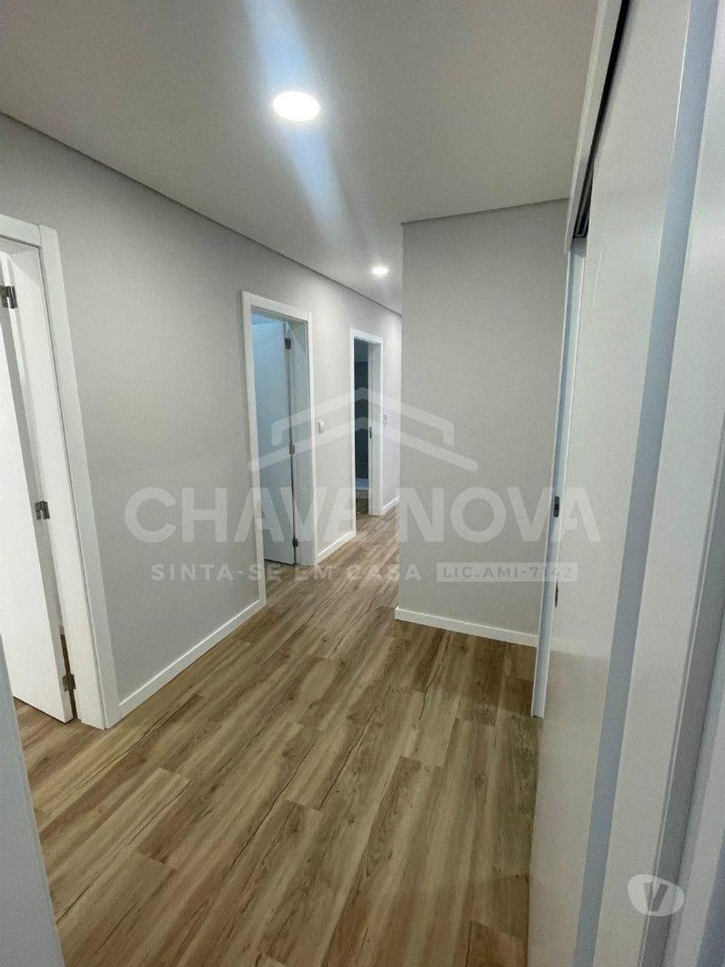 Apartamentos a venda Porto - Fotos para Apartamento T2 à venda na rua do Lindo Vale ( à Praça Marquês