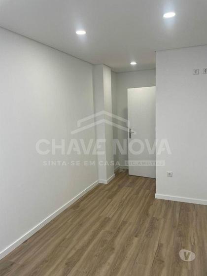 Apartamentos a venda - Fotos para Apartamento T2 à venda na rua do Lindo Vale ( à Praça Marquês
