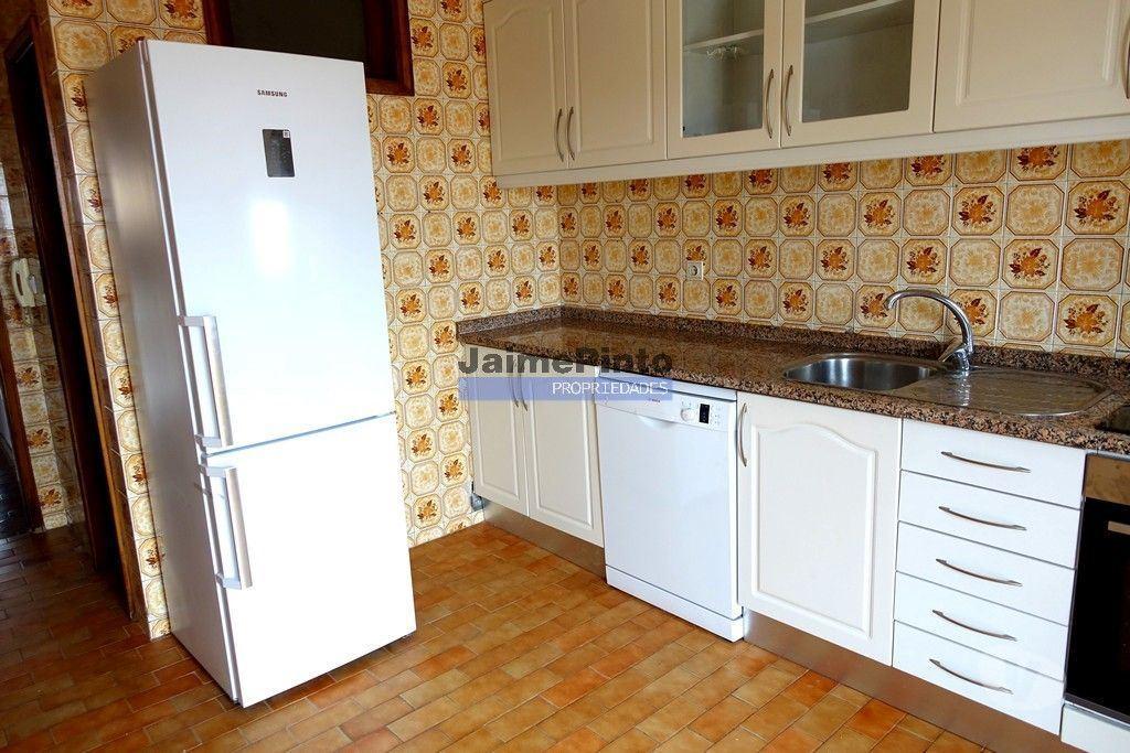 Imóveis para alugar Vila Nova de Gaia - Fotos para Apartamento Duplex T3 + 1, no Cedro, Santo Ovídeo. Portugal,...
