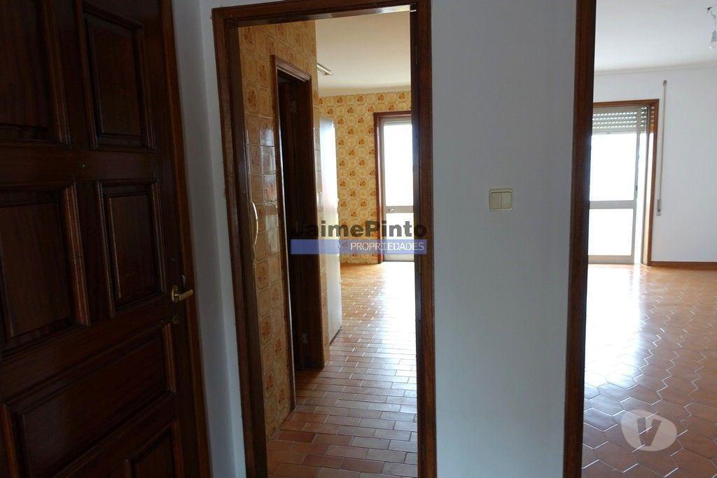 Imóveis para alugar Vila Nova de Gaia - Fotos para Apartamento Duplex T3 + 1, no Cedro, Santo Ovídeo. Portugal,...