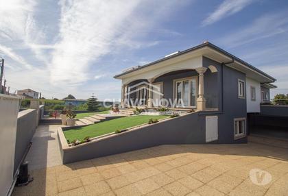 Apartamentos para vender - Fotos para Excelente moradia de 4 frentes a 3 minutos da Praia de Angeiras