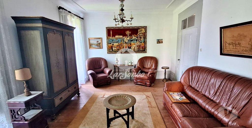 Apartamentos a venda Barcelos - Fotos para Barcelos-Moradia T5 em Barcelos (265-M-01642)