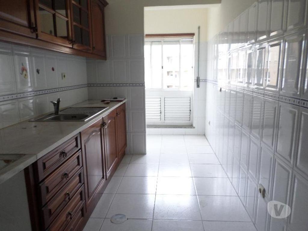 Imóveis para alugar Maia - Fotos para APARTAMENTO T2, NA MAIA, EM VERMOIM, COM 2 VARANDAS, LUGAR DE...