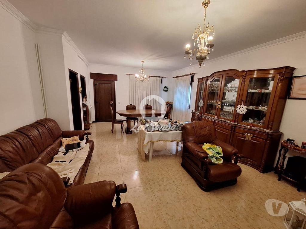 Apartamentos a venda Barcelos - Fotos para Barcelos-Moradia individual com terreno (265-M-01410)