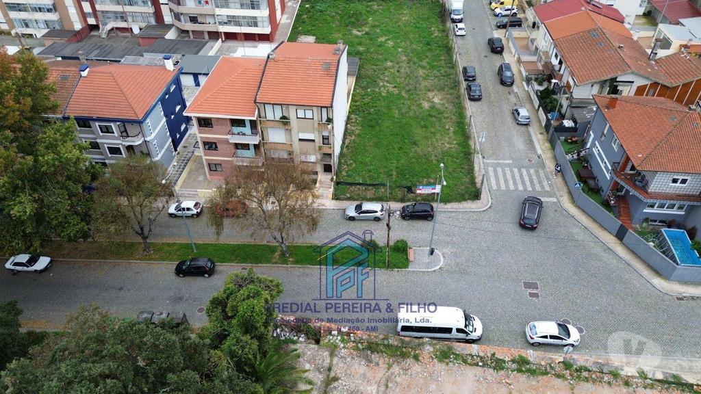 Terrenos Gondomar - Fotos para Lote Terreno p Construção em altura - Rio Tinto Próx. Metro