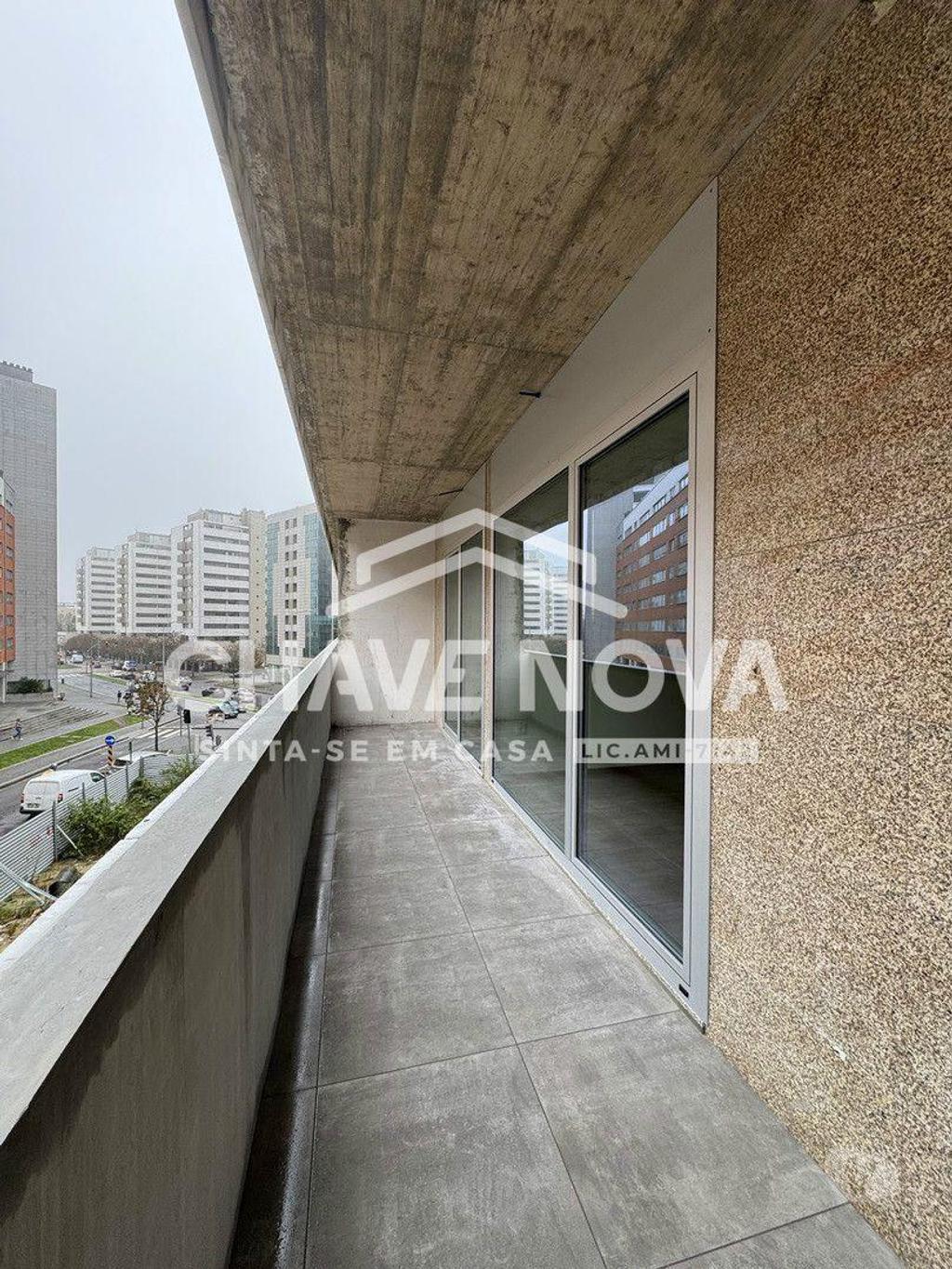 Imóveis para alugar Porto - Fotos para Arrendamento T1 c lugar de garagem no Porto