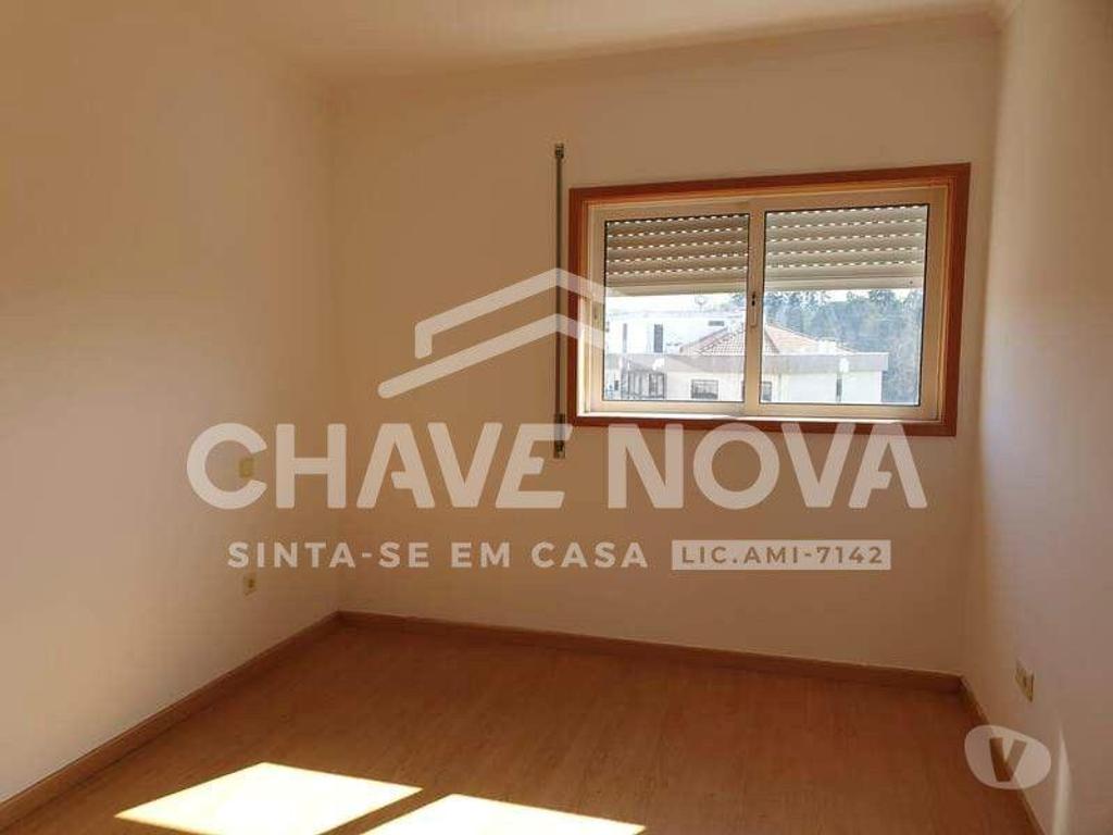 Apartamentos a venda Oliveira de Azeméis - Fotos para Apartamento T3 c varanda e garagem - Oliveira de Azeméis