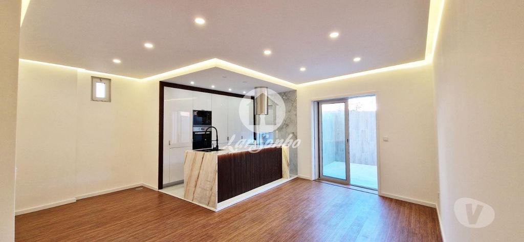 Apartamentos a venda Póvoa de Varzim - Fotos para Apartamento T3 Como Novo a 100m da praia da Póvoa de Varzim