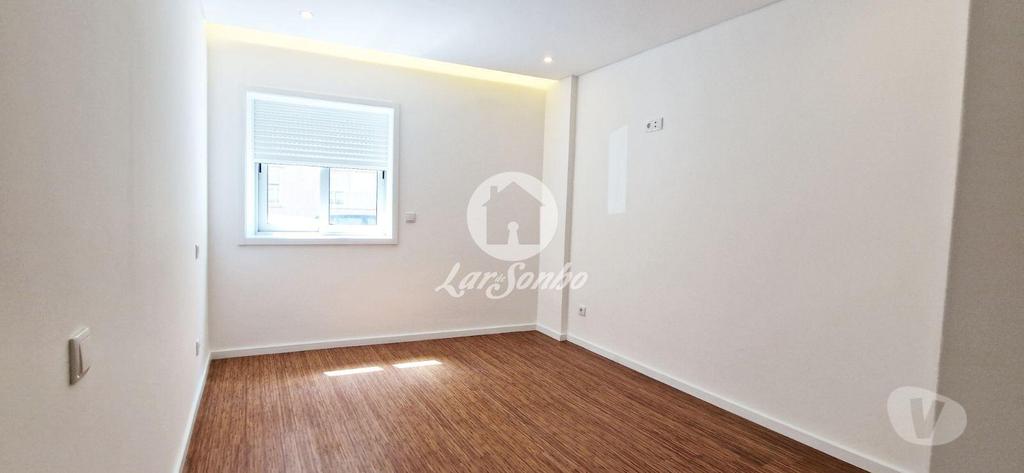 Apartamentos a venda Póvoa de Varzim - Fotos para Apartamento T3 Como Novo a 100m da praia da Póvoa de Varzim
