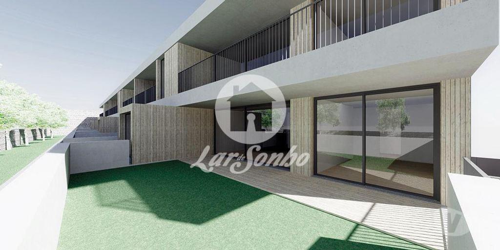 Comprar Loja Vila do Conde - Fotos para Terreno para construção urbana c 2.371m2 em Touguinhó - Vila...