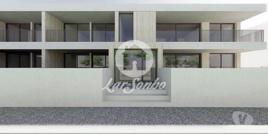 Comprar Loja Vila do Conde - Fotos para Terreno para construção urbana c 2.371m2 em Touguinhó - Vila...