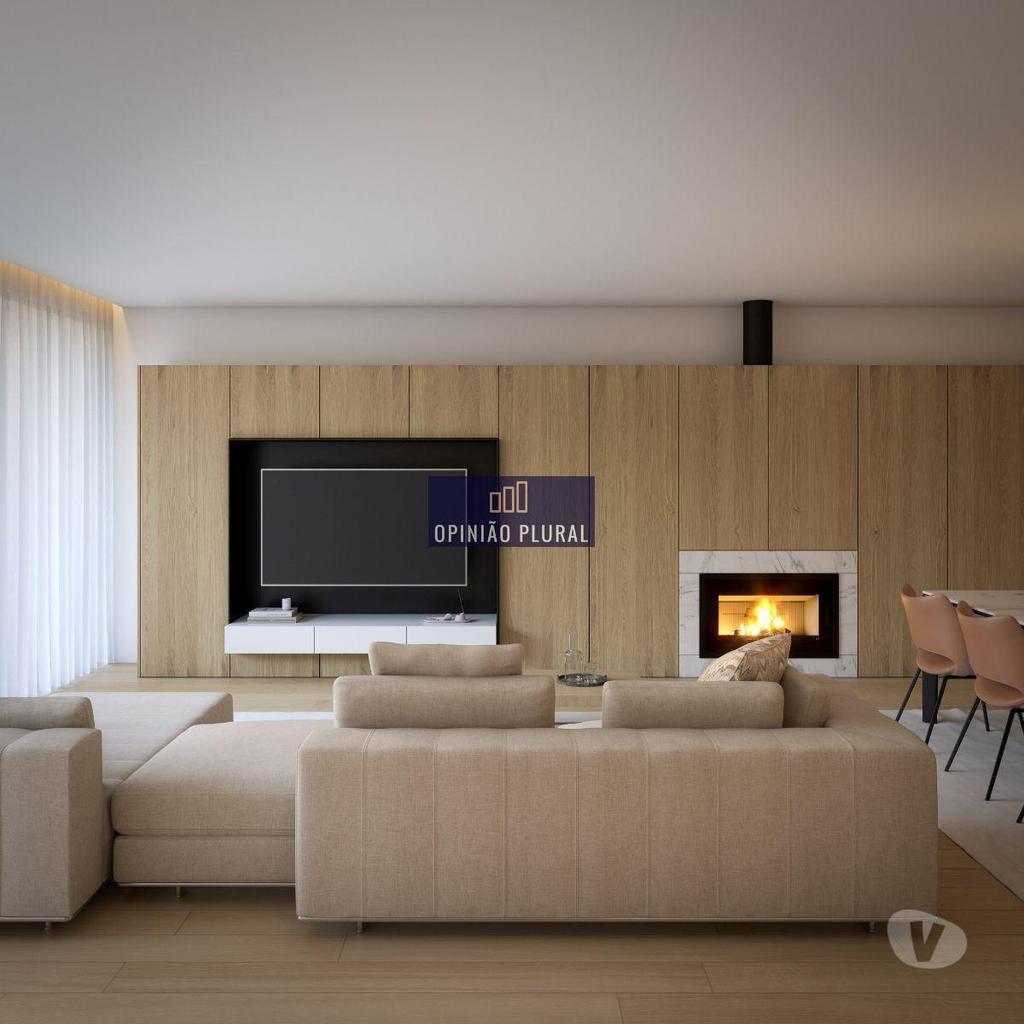 Apartamentos a venda Vila Nova de Gaia - Fotos para Espaçosa Moradia T3 com Três Suítes em Serzedo Perosinho