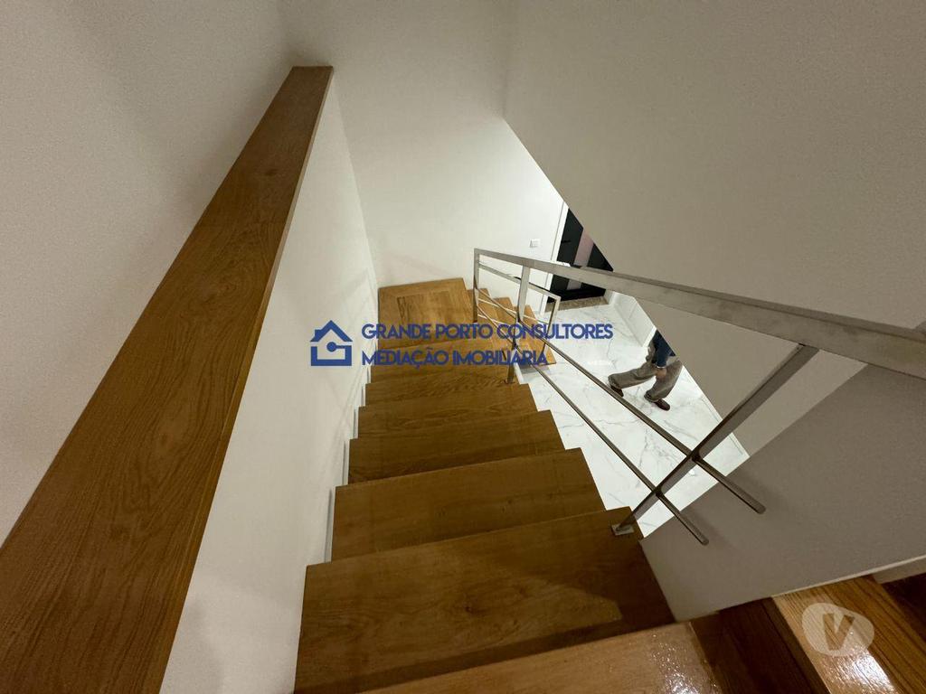 Apartamentos a venda Maia - Fotos para Maia-Moradia T3 Nogueira junto ( Maia Jardim Shoping ) (M-00736)