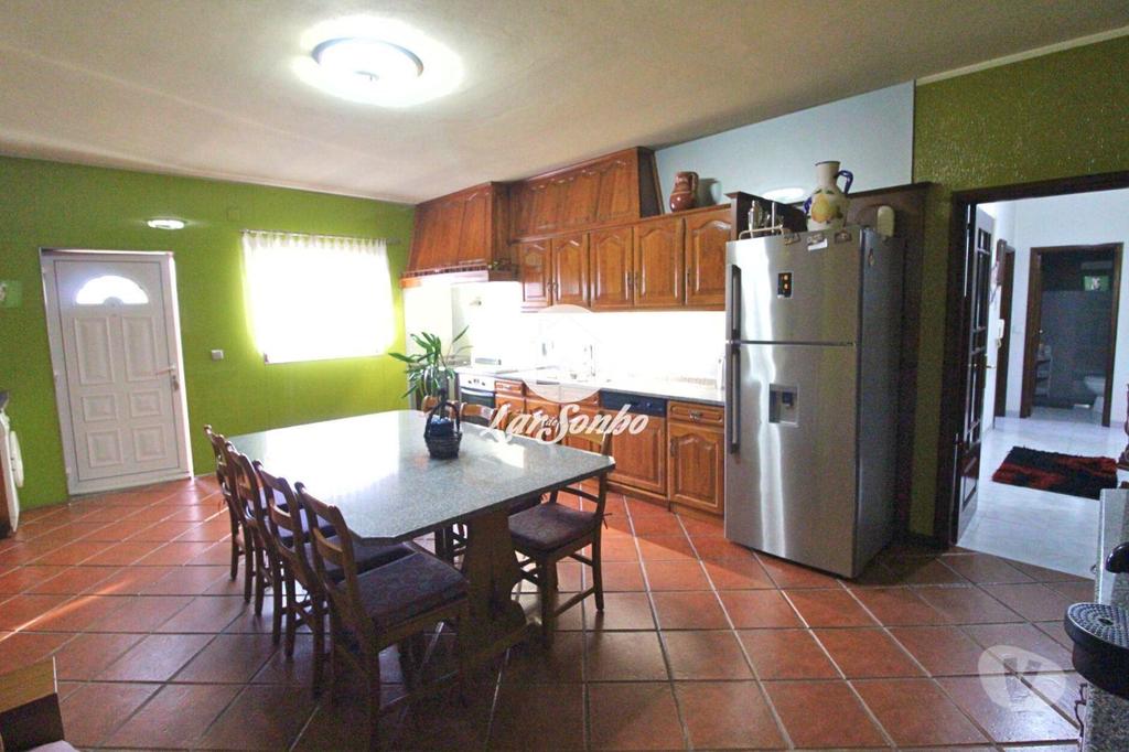 Apartamentos a venda Barcelos - Fotos para Moradia individual T4 com garagem fechada e jardim em Barcelos