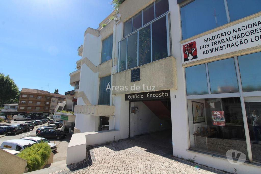 Comprar Loja Leiria - Fotos para Loja - Edf. Encosta - Leiria