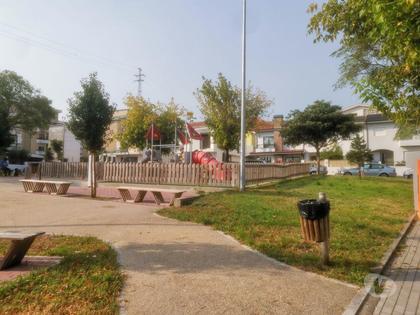 Terrenos e quintas a venda - Fotos para Gondomar-Terreno em Rio Tinto (04241)