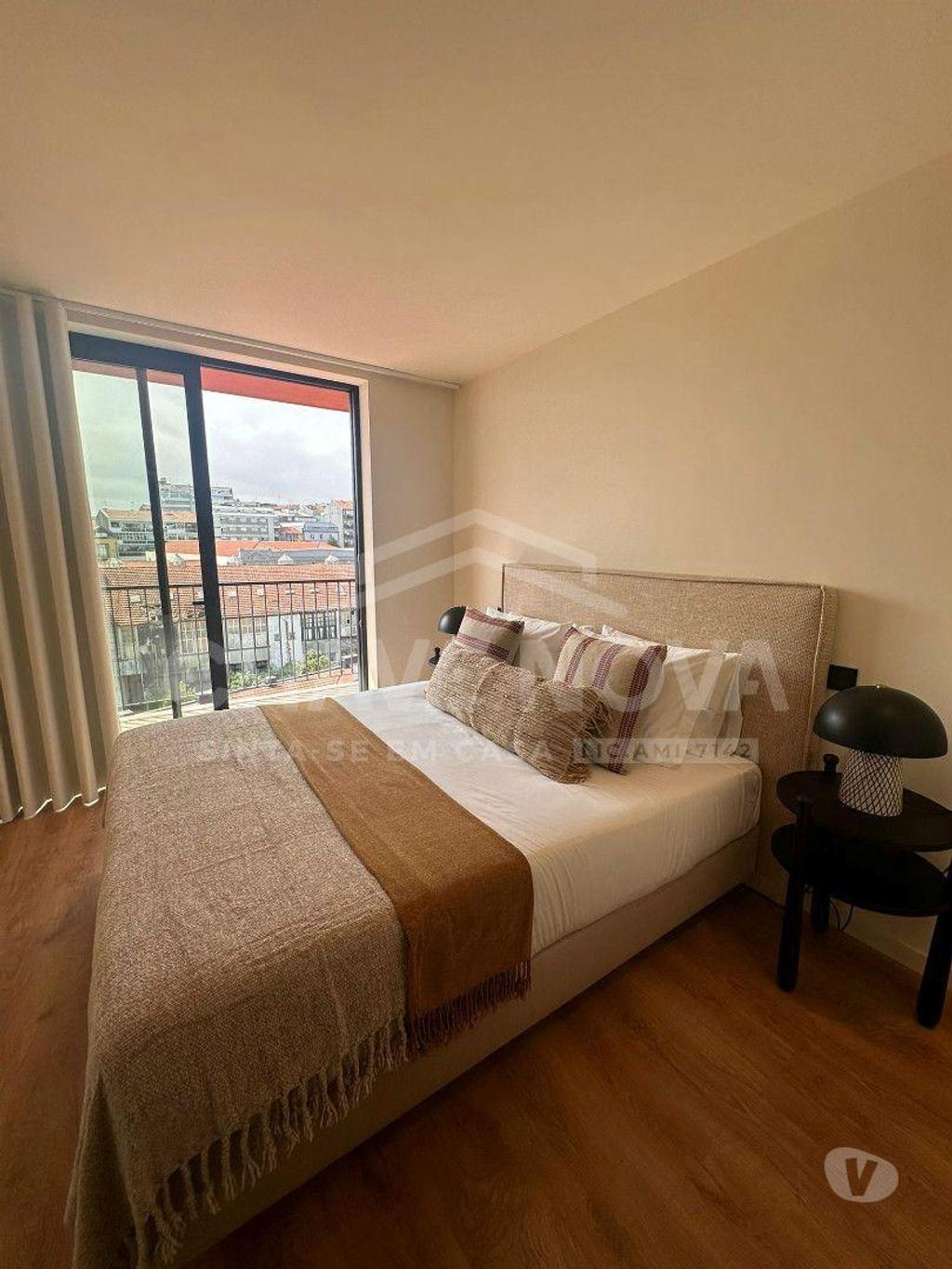 Apartamentos a venda Porto - Fotos para T2 Duplex Novo Totalmente Mobilado e Equipado em Santos Pousada,