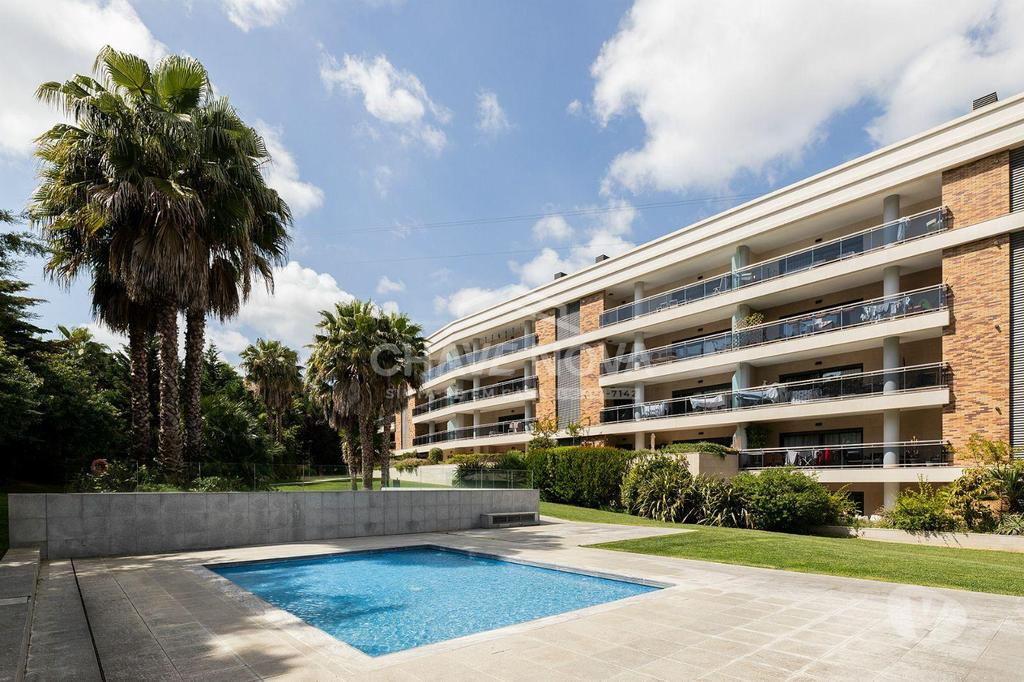 Apartamentos a venda Vila Franca de Xira - Fotos para T4 com duas suites, terraço, box 2 carros, num empreendimento