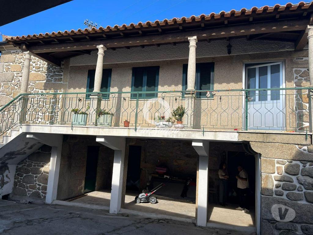 Apartamentos a venda Barcelos - Fotos para Barcelos-Moradia T3 individual em Barcelos (265-M-01653)