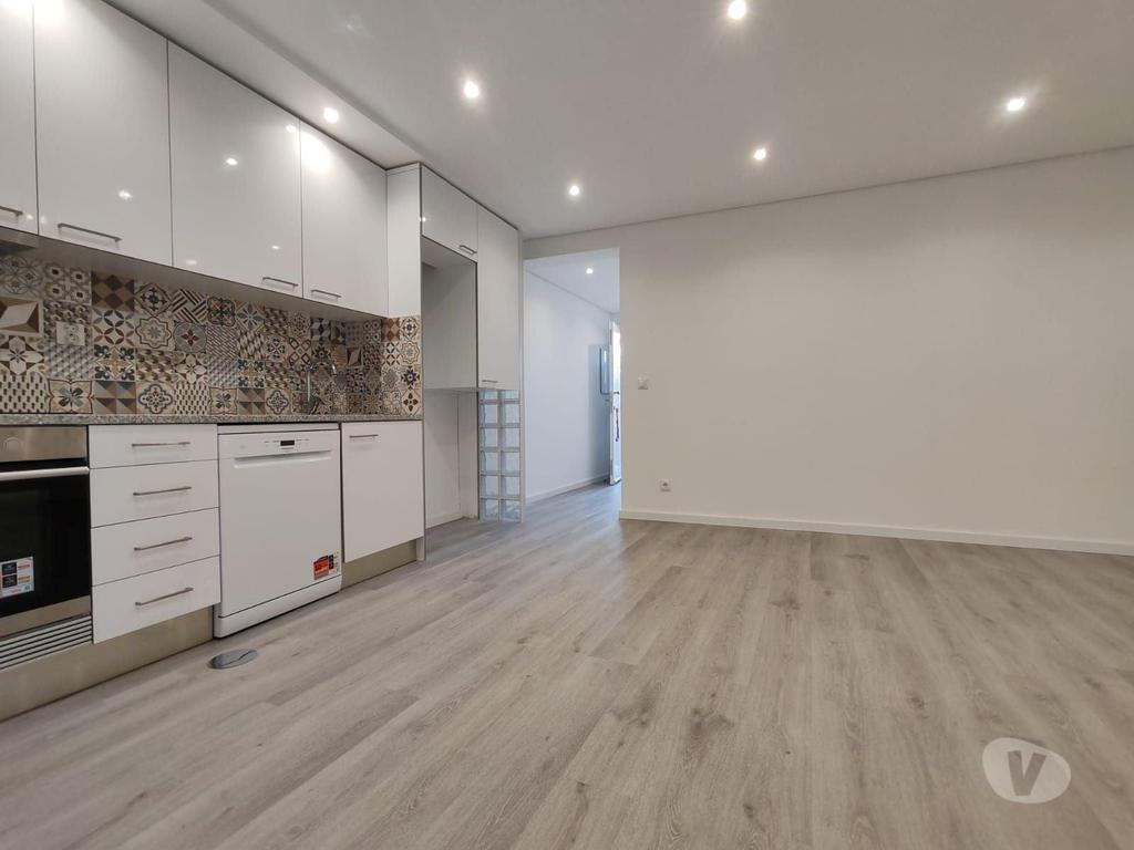 Apartamentos a venda Vila Nova de Gaia - Fotos para Moradia T2 Renovada - São Félix da Marinha (811242014)