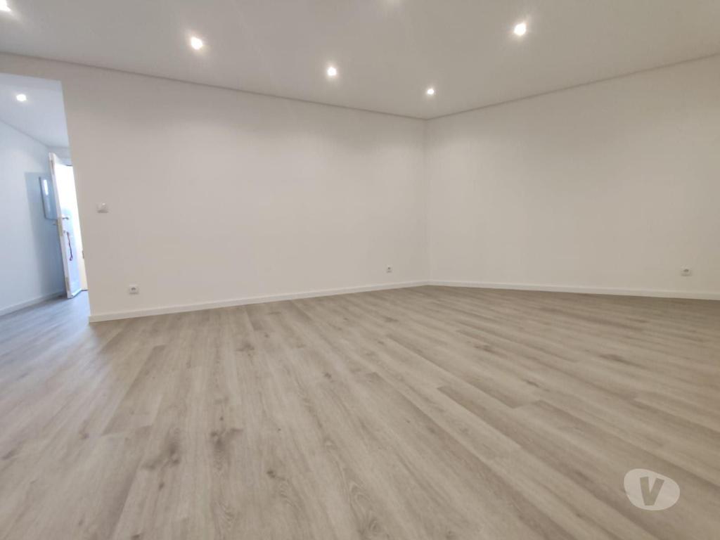 Apartamentos a venda Vila Nova de Gaia - Fotos para Moradia T2 Renovada - São Félix da Marinha (811242014)