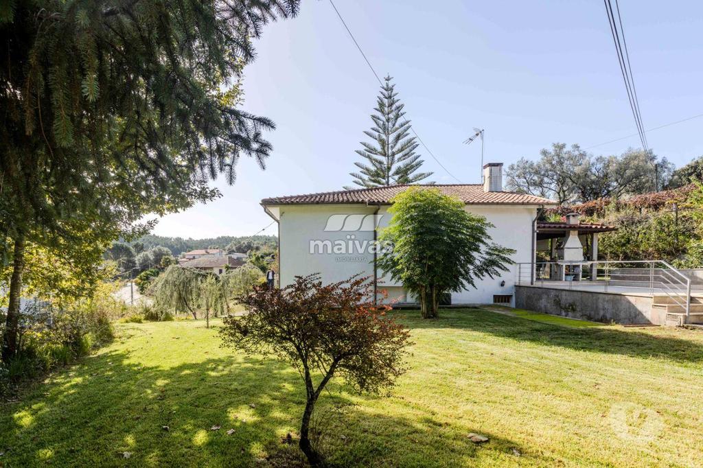 Apartamentos a venda Vila Verde - Fotos para Moradia T3 Individual em Gondiães, Vila Verde! (A001-0255)