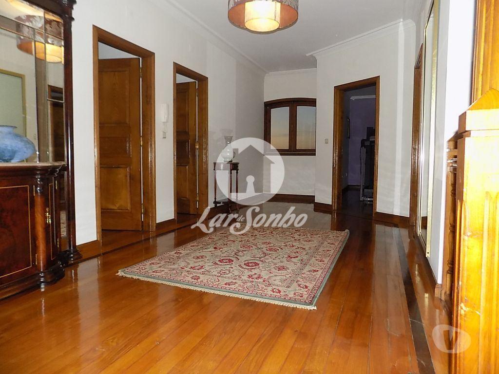 Apartamentos a venda Vila Nova de Famalicão - Fotos para M5 c garagem fechada para 3 carros - Cavalões - V N Famalicão