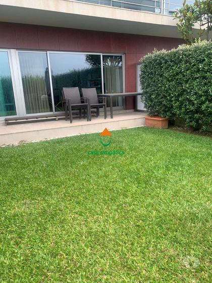 Casas para vender - Fotos para Andar de moradia T3 com jardim e BOX p 2 viaturas (CS-6541)