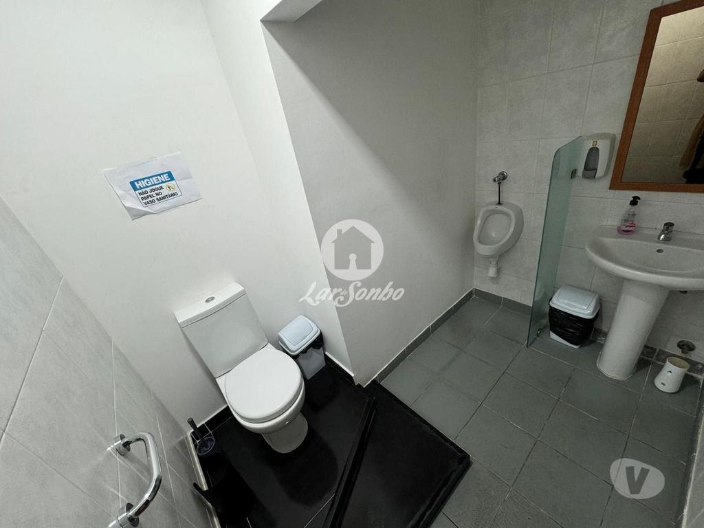 Comprar Loja Póvoa de Varzim - Fotos para Loja r c com 142m2 a 500m da praia da Póvoa de Varzim